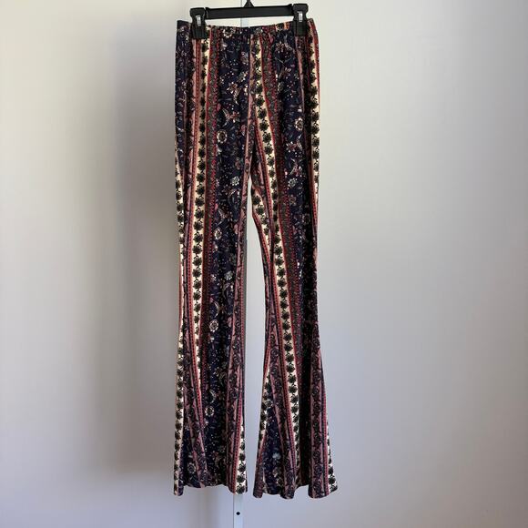Fashion Nova sz M boho Y2K style Burgundy Floral Bell Bottom Stretch Pants - Picture 1 of 7
